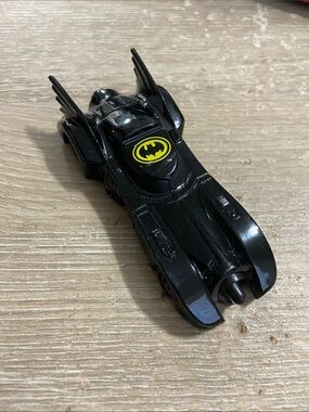 1989 ERTL Batmobile 1:64 Scale DC Comics Batman Michael Keaton
